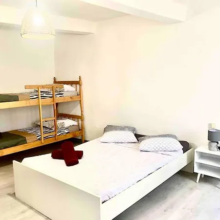 2 T2 Proche Place Carnot Box A Bagages Gratuits * Carcasona
